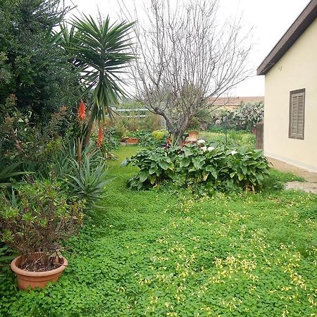 Appartamenti By The Hill Fertilia Bagian luar foto