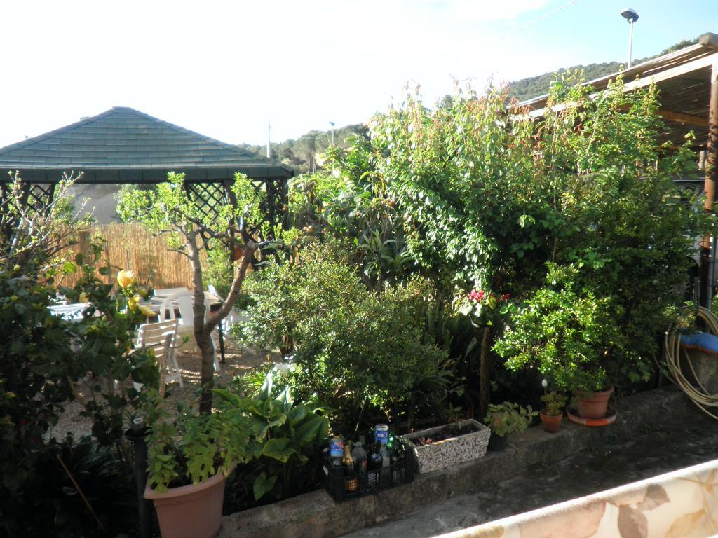 Appartamenti By The Hill Fertilia Ruang foto